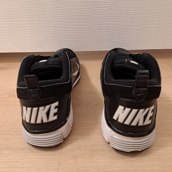 Nike Air Black White Elite Pre Game Athletic Fitness Workout Sneakers Size 10.5 - Picture 5 of 10